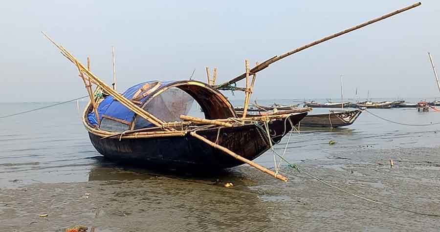 মধ্যরাত থেকে দুই মাস পদ্মা-মেঘনায় মাছ ধরা বন্ধ